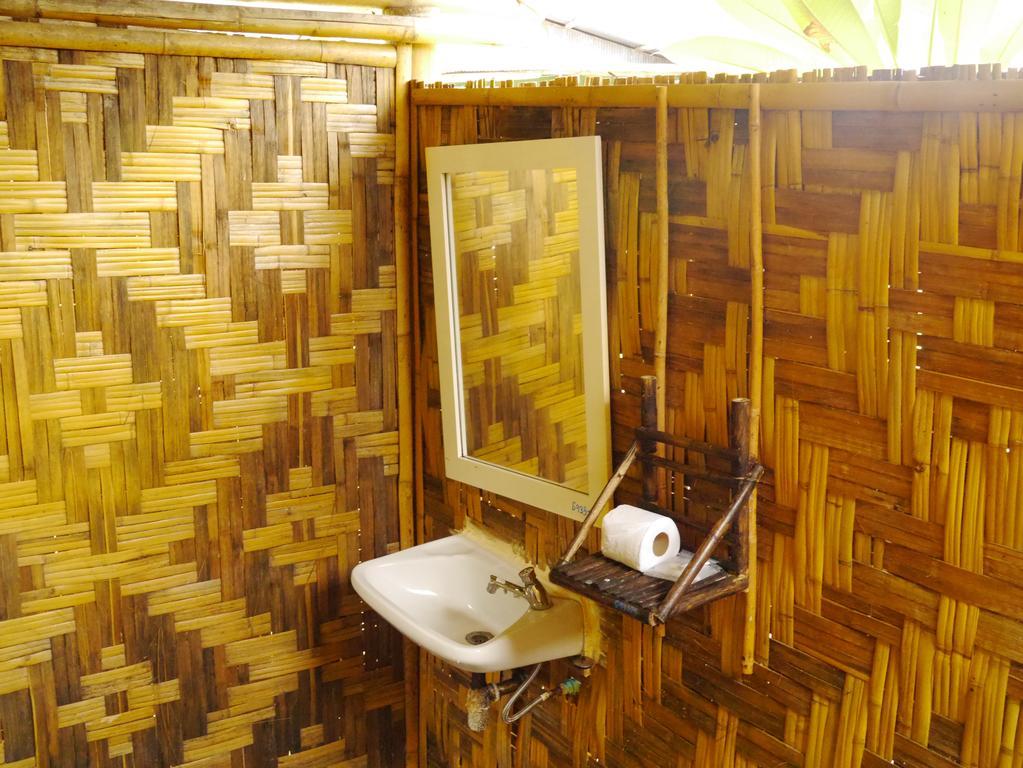 Charlie Hut Bungalow Ko Phi Phi