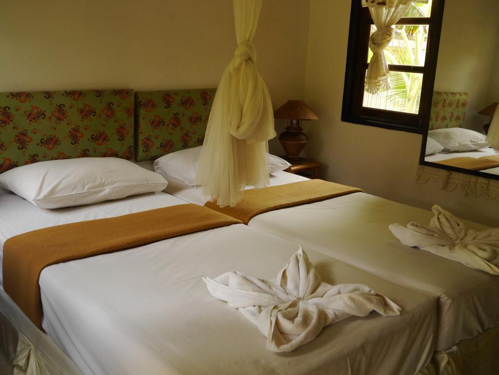 Resort Charlie Hut Bungalow Ko Phi Phi