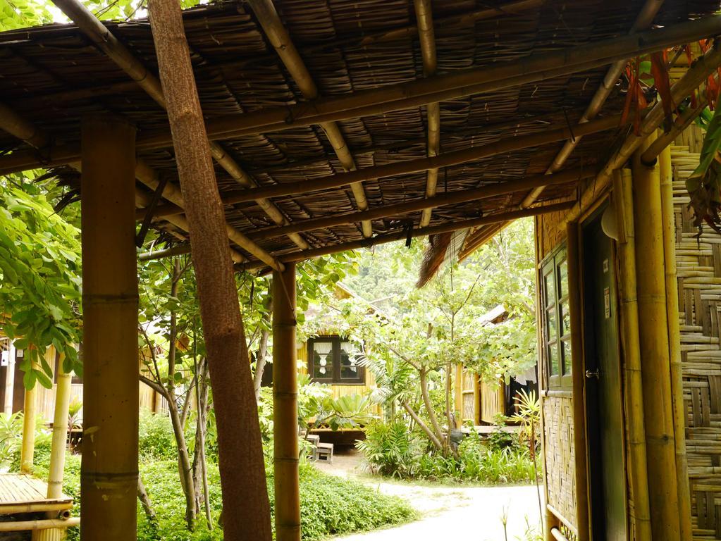 Charlie Hut Bungalow Ko Phi Phi