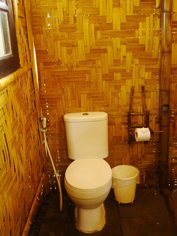 Charlie Hut Bungalow Ko Phi Phi