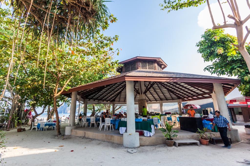 Charlie Hut Bungalow